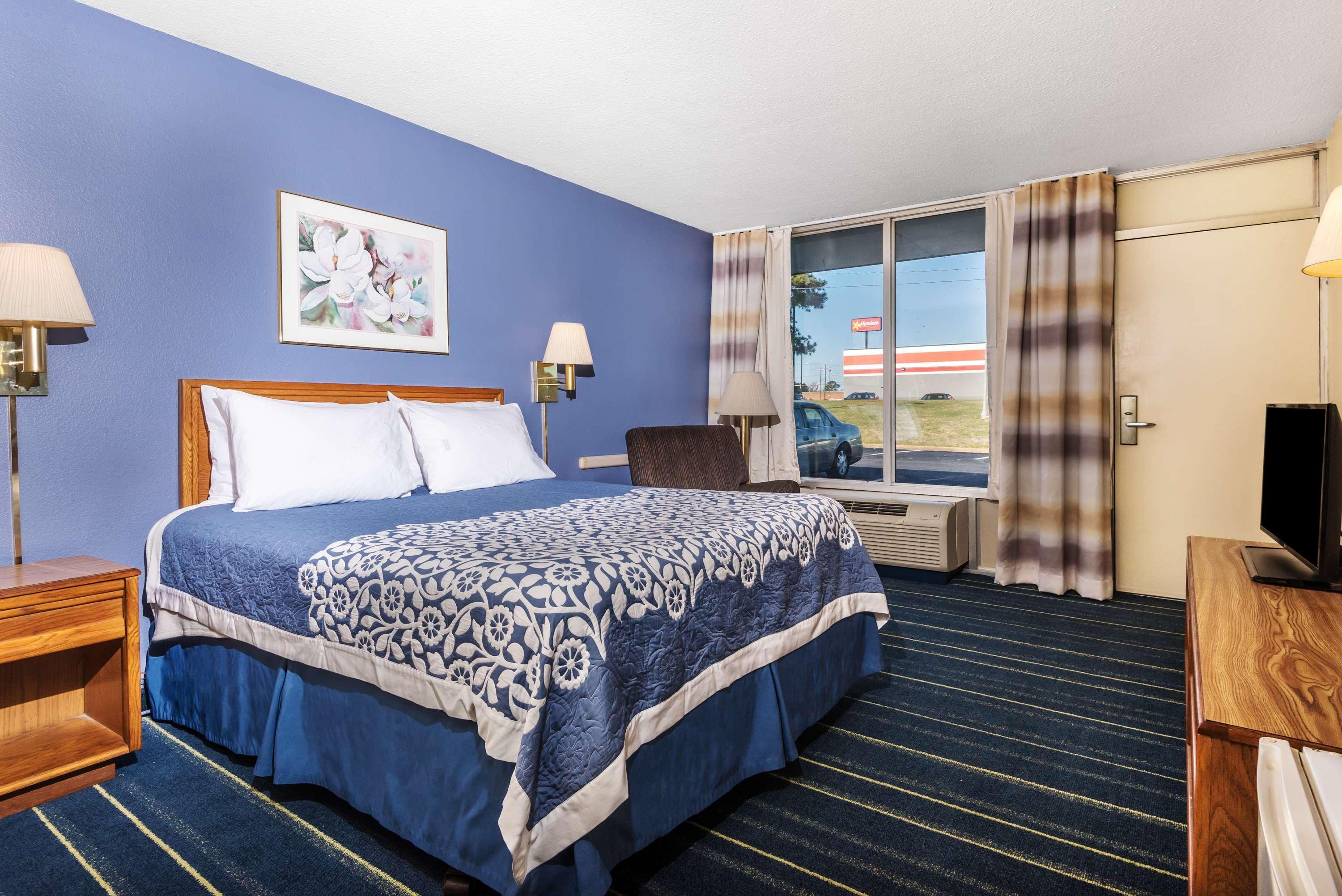 Days Inn By Wyndham South Hill Luaran gambar