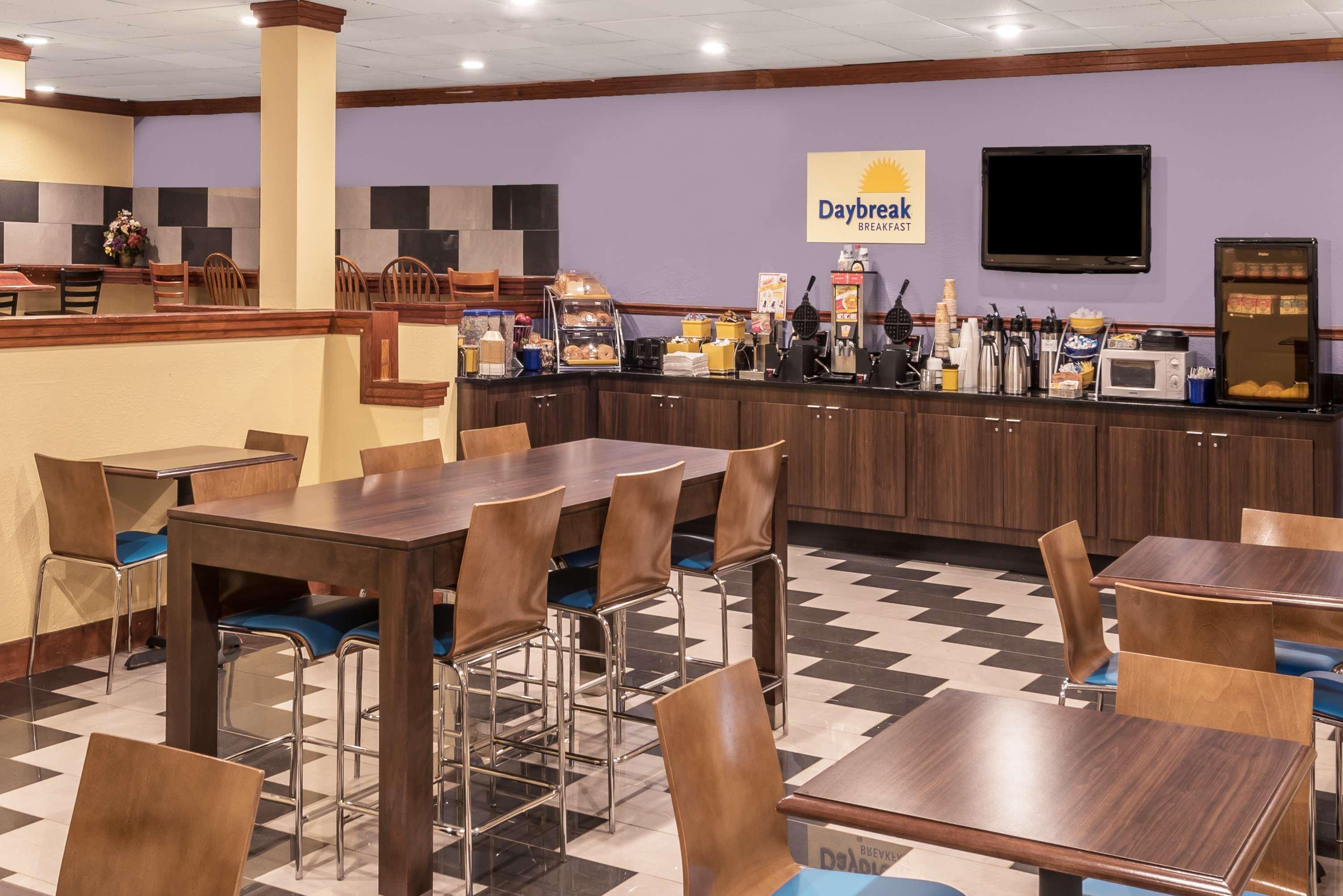 Days Inn By Wyndham South Hill Luaran gambar